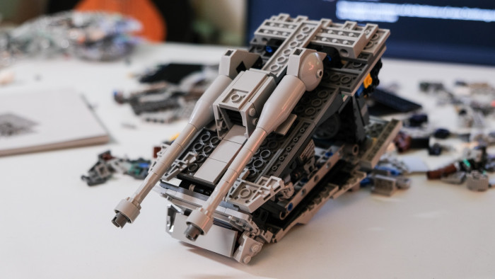 Der Kopf wird gebaut. (Bild: Oliver Nickel/Golem.de)